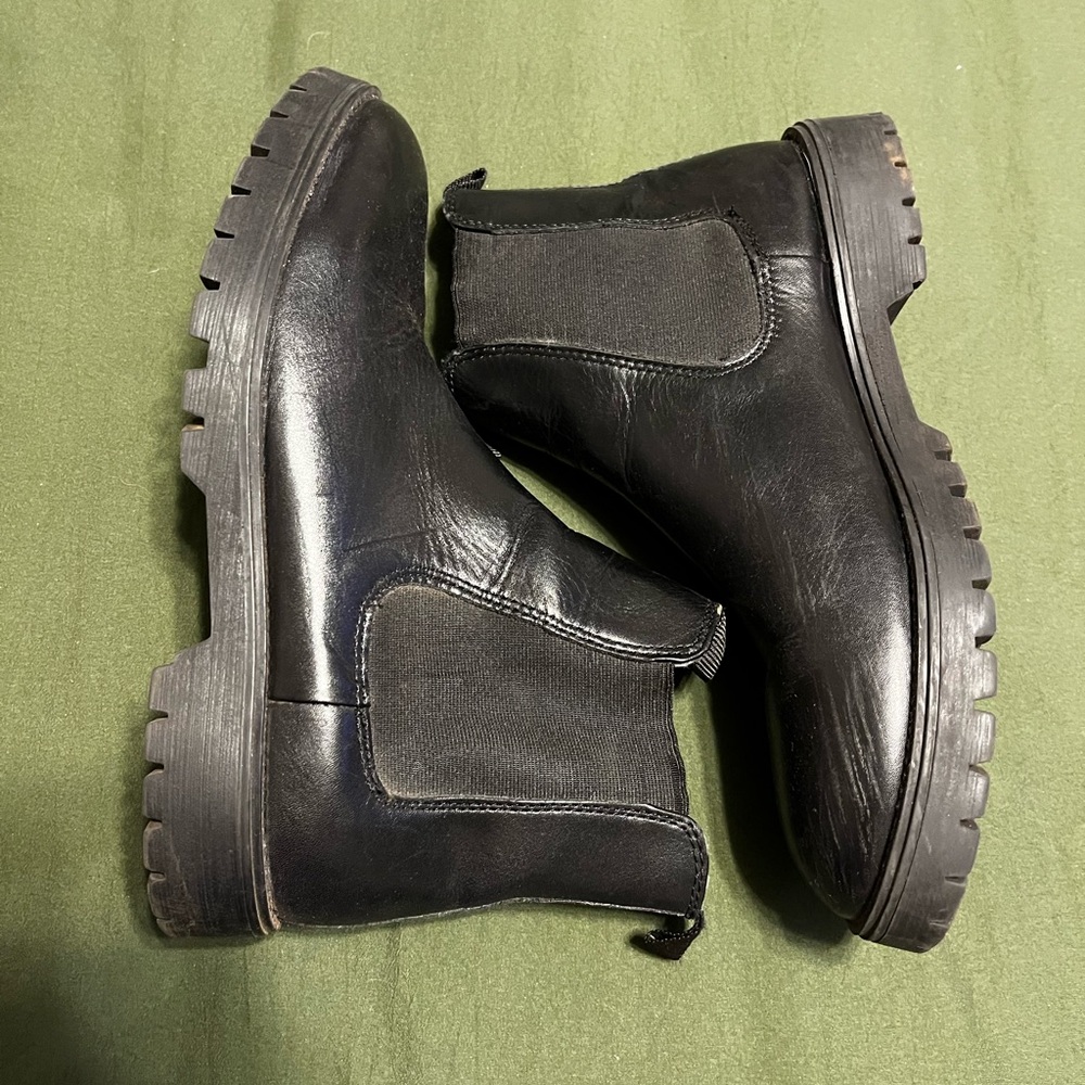 Men's Black Chelsea Boots